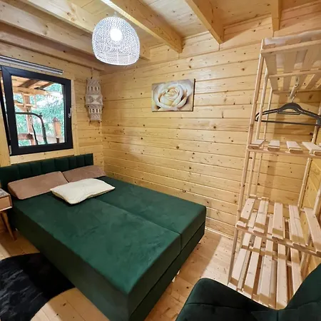Dom Nad Saskiem 3 Sypialnie, Jacuzzi-relaks, Natura I Komfort Nyaraló